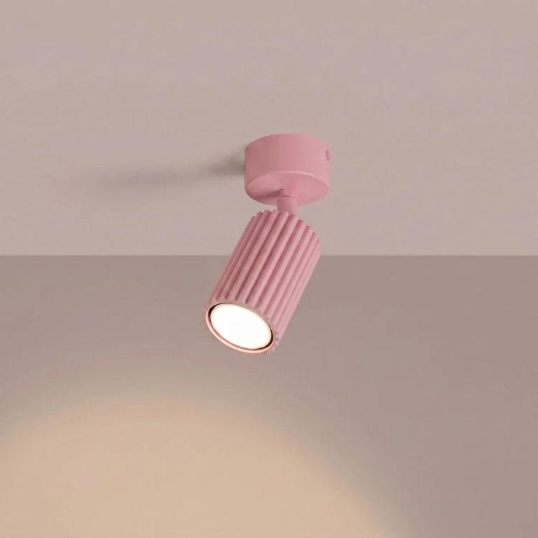 stylowy-pudrowy-aluminiowy-reflektor-sufitowy-z-kloszem-tubą