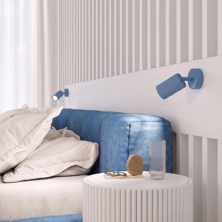 subtelna-niebieska-lampa