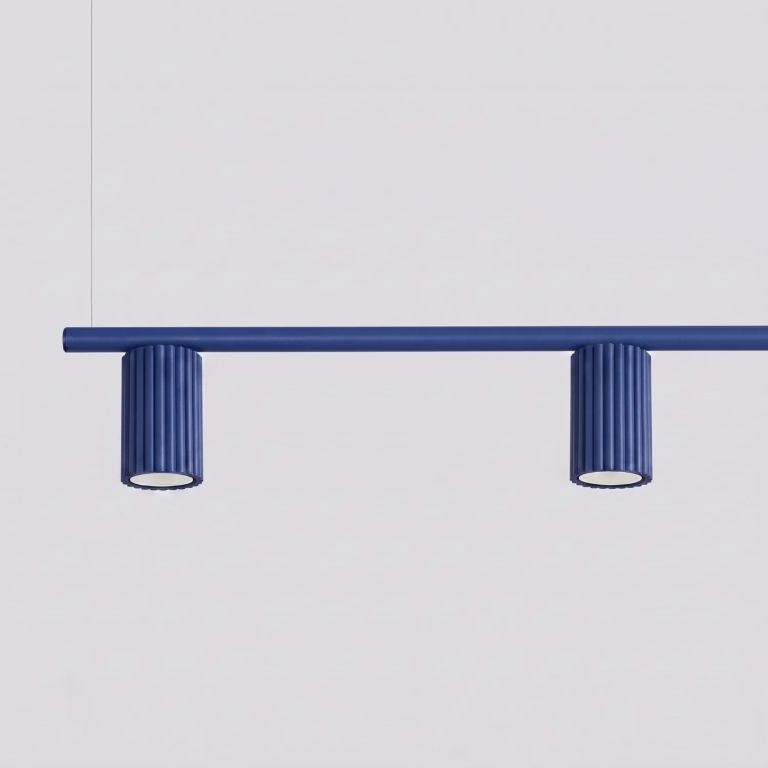 subtelna-niebieska-lampa-wisząca