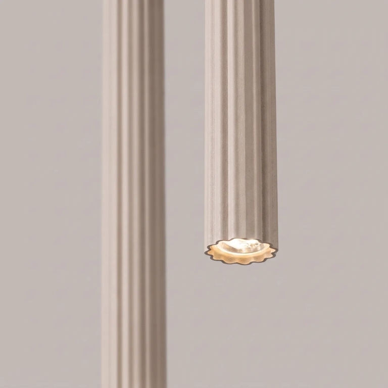 szarobeżowa-lampa-wisząca