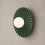 Nowoczesna lampa ścienna Flara M w wersji zielonej