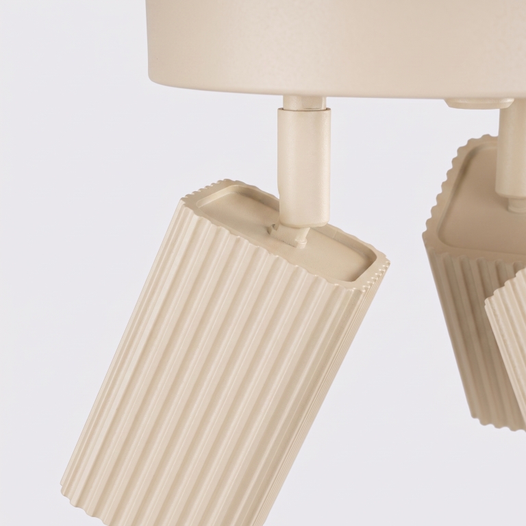 beżowa-lampa-sufitowa-regulowana