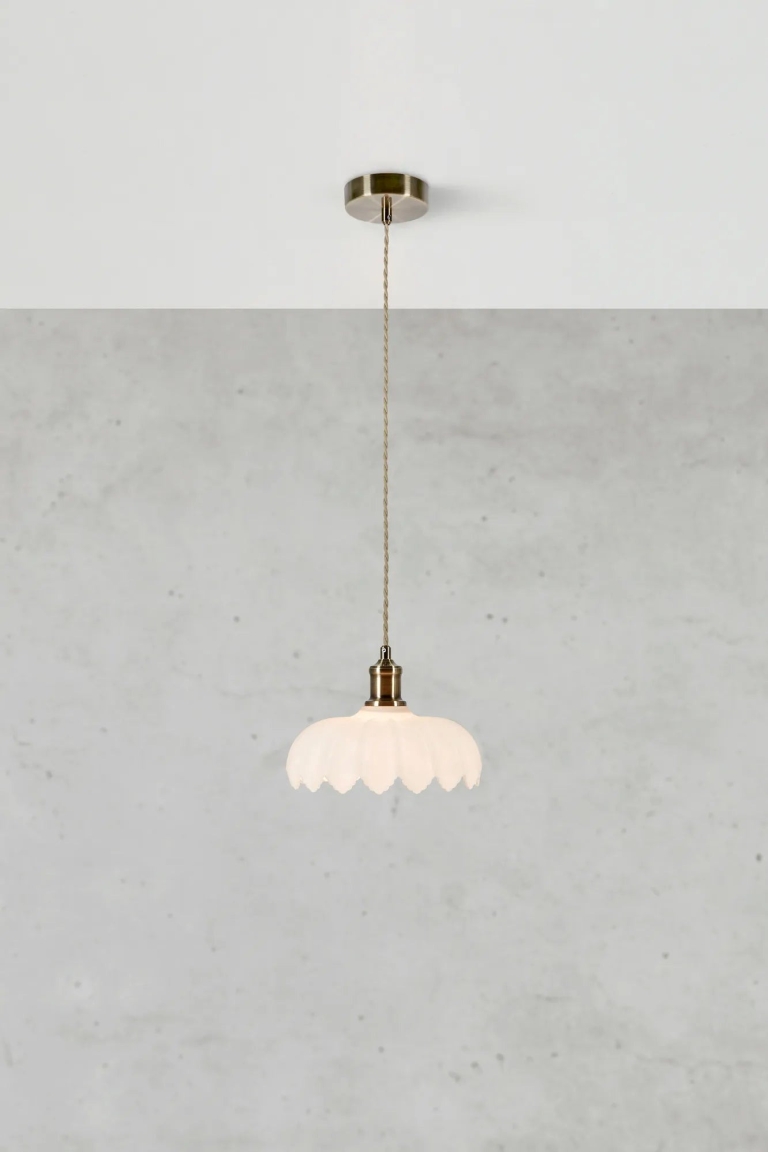 białe-lampy-wiszące