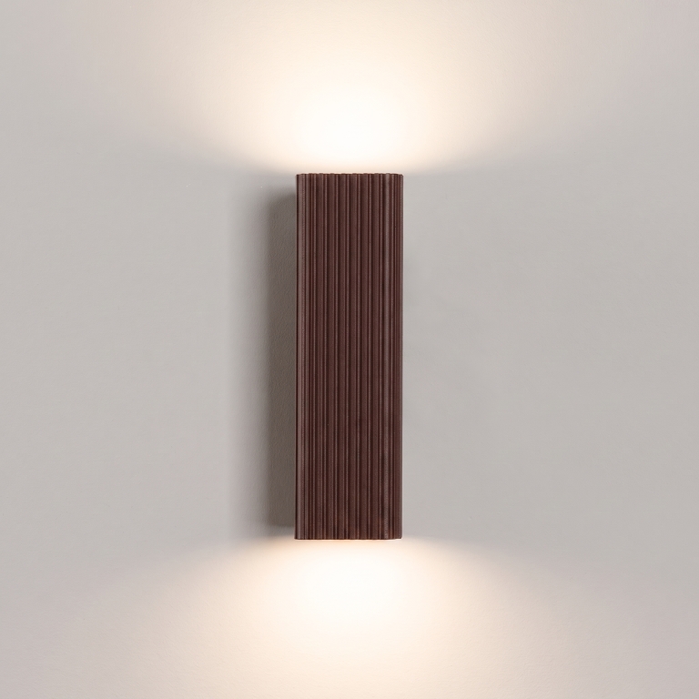 brązowa-lampa-ścienna