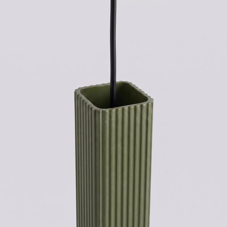 designerskie-oświetlenie-wiszące-oliwkowe-z-karbowanym-kloszem