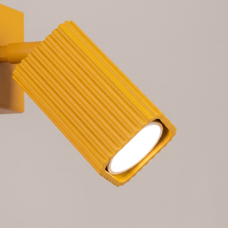 lampa-ścienna-słomkowa-z-karbowanym-kloszem