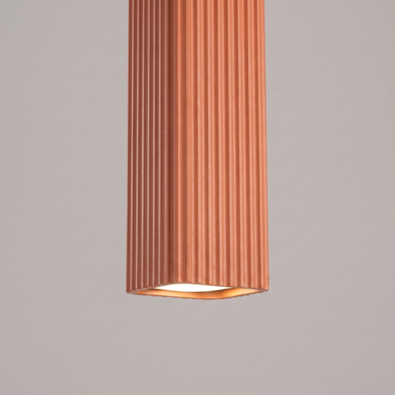 lampa-wisząca-ochrowa-z-karbowanym-kloszem