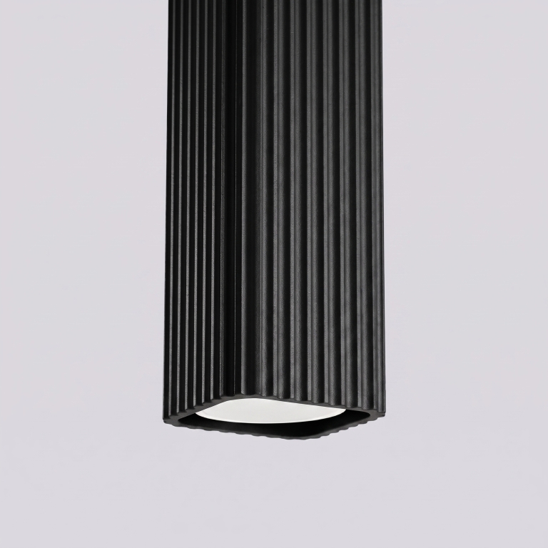lampa-wisząca-w-kolorze-czarnym