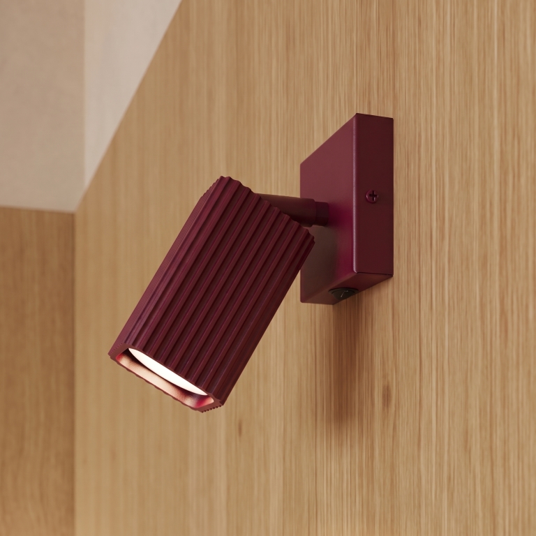 minimalistyczne-burgundowe-lampy-