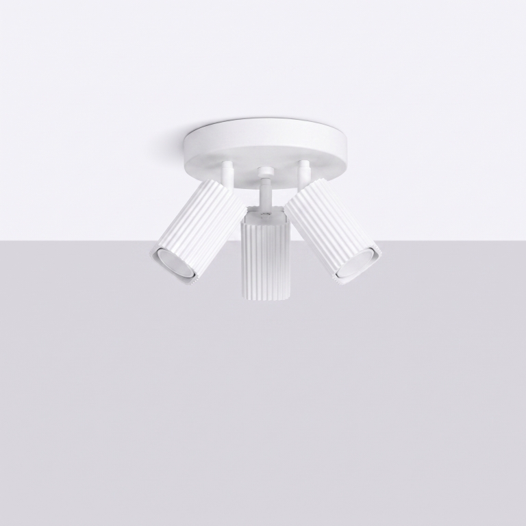 prosta-biała-lampa-sufitowa