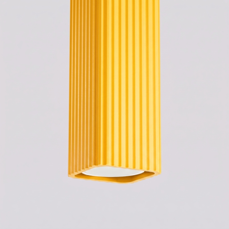 żółta-lampa-wisząca